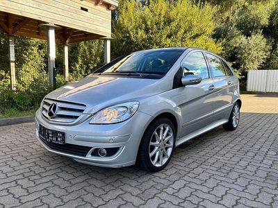 Usata Mercedes B200 140 CV (102 kW) 2005 Argento Monovolume