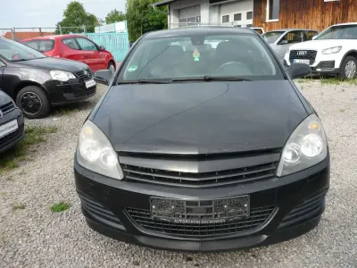 Gebraucht Opel Astra GTC Edition 90 PS (66 kW) 2008 Schwarz Limousine