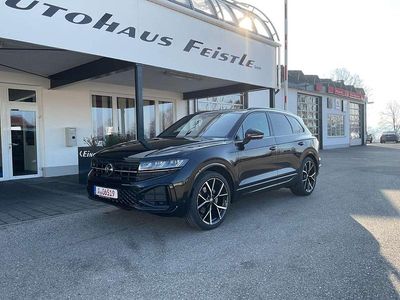 Gebraucht VW Touareg R-line 286 PS (210 kW) 2024 Grenadillschwarz metallic SUV