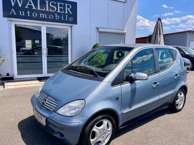 Gebraucht Mercedes A160 Avantgarde 102 PS (75 kW) 2003 Blau Kleinwagen