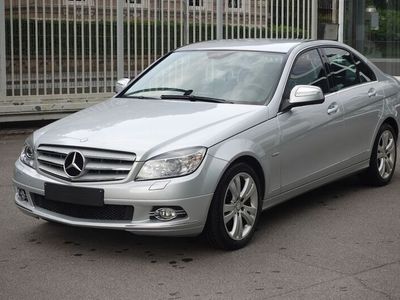 Silber Gebraucht 2009 Mercedes C230 Avantgarde Limousine | 18.950 €