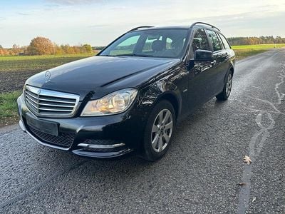 Schwarz Gebraucht 2011 Mercedes C180 Elegance Kombi | 7.000 € (Guter Preis)