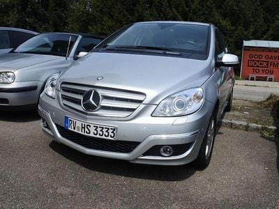 Mercedes B200
