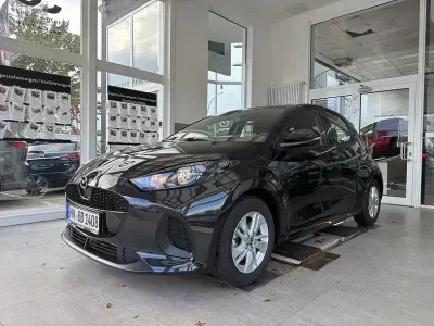 Gebraucht Mazda 2 Center-Line 116 PS (85 kW) 2025 Schwarz Limousine