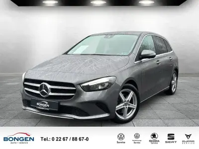 Używany Mercedes B200 Progressive 163 KM (119 kW) 2021 Szary Minivan