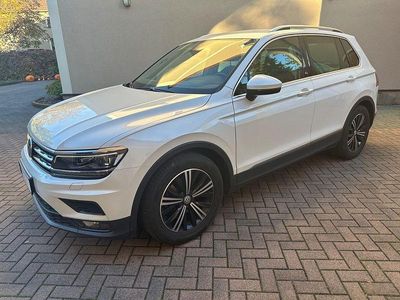 Gebraucht VW Tiguan Sound 150 PS (110 kW) 2017 Weiß SUV