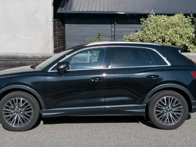 Gebraucht Audi Q3 Ambiente 150 PS (110 kW) 2025 Schwarz SUV