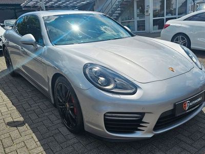 Porsche Panamera GTS