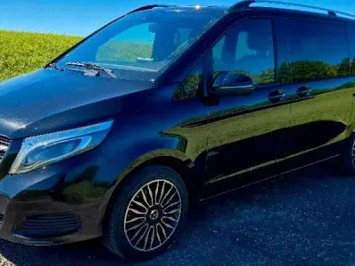 Gebraucht Mercedes V250 Avantgarde 190 PS (139 kW) 2018 Schwarz Van / Kleinbus