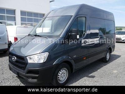 Gebraucht Hyundai H 350 110 PS (80 kW) 2018 Grau Van