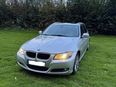 Gebraucht BMW 320 184 PS (135 kW) 2012 Silber Kombi