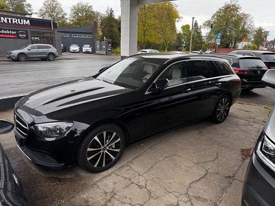 Usata Mercedes E300 Avantgarde 194 CV (142 kW) 2021 Nero Station wagon