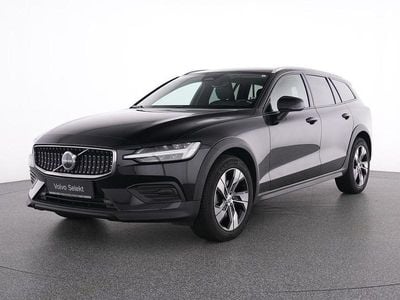 Gebraucht Volvo V60 CC Plus 197 PS (144 kW) 2023 Schwarz onyx black / metallic Kombi
