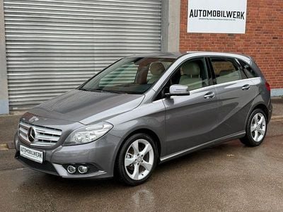 Gebraucht Mercedes B180 109 PS (80 kW) 2012 Grau Van / Kleinbus