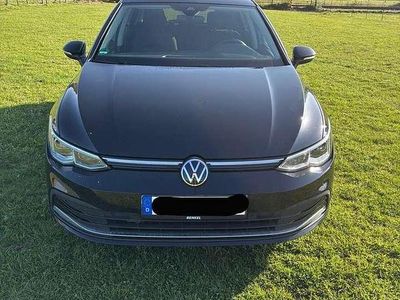 Second-hand VW Golf VIII Move 116 CP (85 kW) 2024 Negru Hatchback