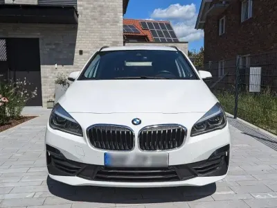 Gebraucht BMW 216 Active Tourer Advantage 109 PS (80 kW) 2019 Weiß Van / Kleinbus