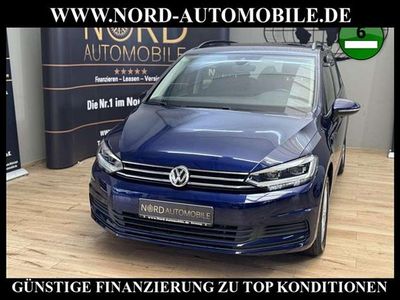 Gebraucht VW Touran Comfortline 150 PS (110 kW) 2020 Blau Van / Kleinbus