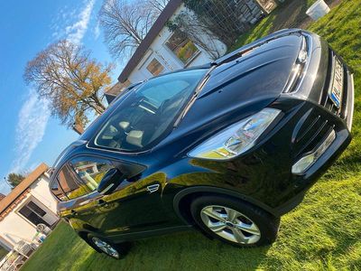 Gebraucht Ford Kuga Titanium 163 PS (119 kW) 2014 Schwarz SUV