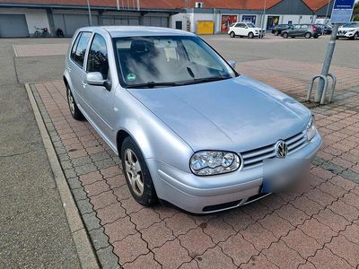 Silber Gebraucht 2003 VW Golf IV Kleinwagen | 2.250 € (Etwas zu teuer)