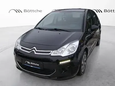 Gebraucht Citroën C3 PureTech 68 PS (50 kW) 2015 Lackierung schwarz perla nera/metalliclackierung mit schutzlack Limousine