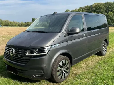 Gebraucht VW Multivan Comfortline 150 PS (110 kW) 2021 Grau Van / Kleinbus