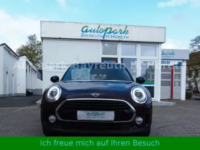 Begagnad Mini Cooper Clubman 136 HK (100 kW) 2018 Röd Kombi
