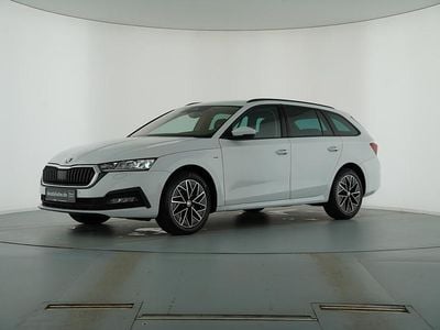 Gebraucht Skoda Octavia Clever 150 PS (110 kW) 2022 Weiß Kombi