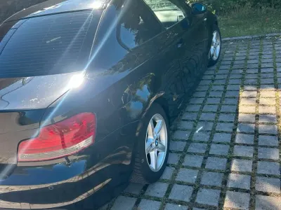 Gebraucht BMW 120 Coupé 177 PS (130 kW) 2010 Schwarz Coupé