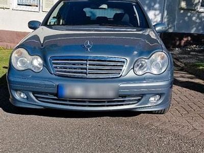 Mercedes C200
