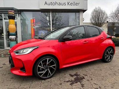 Gebraucht Toyota Yaris Hybrid Style 116 PS (85 kW) 2021 Rot Limousine