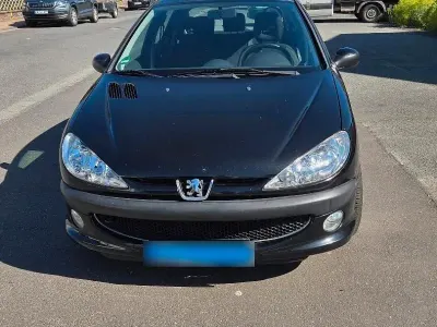Używany Peugeot 206 75 KM (55 kW) 2009 Czarny Hatchback