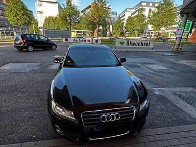 gebraucht Audi A5 süper Zustand noch angemeldet nicht Raucher und Tier frei