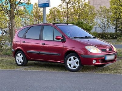 Gebraucht Renault Scénic 95 PS (69 kW) 2001 Rot Van / Kleinbus