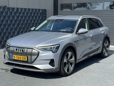Gebraucht Audi e-tron 266 kW (362 PS) 2019 Grau SUV