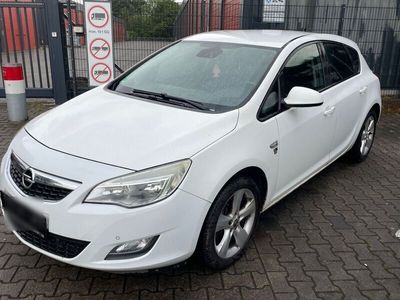gebraucht Opel Astra 2012 1.4 140PS Turbo Navi PDC Tempomat…