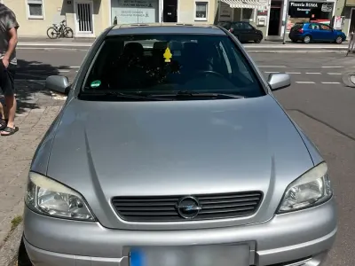 Gebraucht Opel Astra 72 PS (52 kW) 1999 Grau Limousine