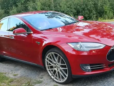 Gebraucht Tesla Model S 319 kW (435 PS) 2015 Kleinwagen