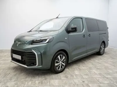 Neu Toyota Proace Verso 179 PS (131 kW) 2026 Grün Kombi