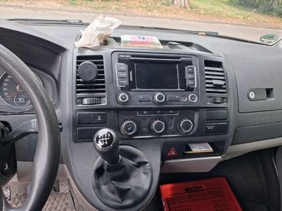 Gebraucht VW Transporter 102 PS (75 kW) 2014 Silber Van