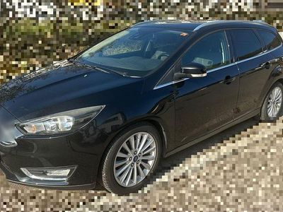 Gebraucht Ford Focus Titanium 125 PS (91 kW) 2014 Schwarz Kombi