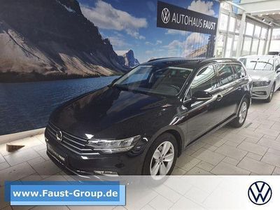 Schwarz perleffekt Gebraucht 2022 VW Passat Business Kombi | 25.400 € (Guter Preis)