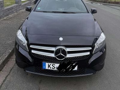 Gebraucht Mercedes A180 Urban 122 PS (89 kW) 2013 Limousine