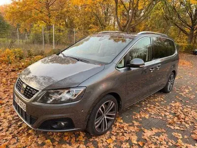 Używany Seat Alhambra FR-Line 150 KM (110 kW) 2021 Szary Minivan
