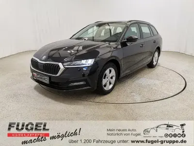 Używany Skoda Octavia Ambition 150 KM (110 kW) 2022 Czarny Kombi