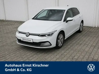 Gebraucht VW Golf VIII Style 204 PS (150 kW) 2021 Weiß Kleinwagen