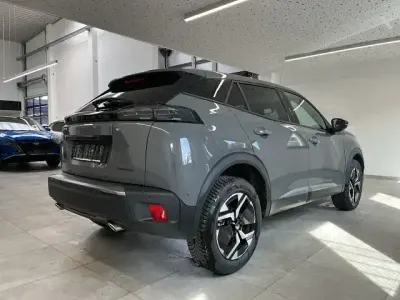 Neu Peugeot 2008 Allure 145 PS (106 kW) 2026 Grau SUV