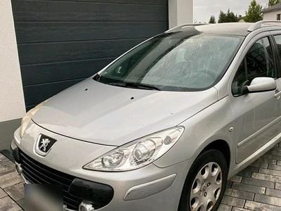 Silber Gebraucht 2008 Peugeot 307 Kombi | 2.400 € (Fairer Preis)