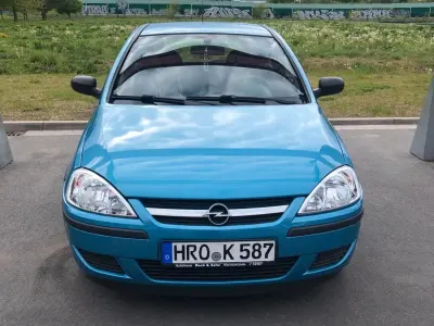 Używany Opel Corsa 60 KM (44 kW) 2004 Niebieski Hatchback