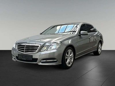 gebraucht Mercedes E200 Lim. Avantgarde XEN/NAVI/SZH/PDC