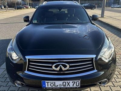 Schwarz Gebraucht 2016 Infiniti QX70 SUV | 16.500 € (Etwas zu teuer)